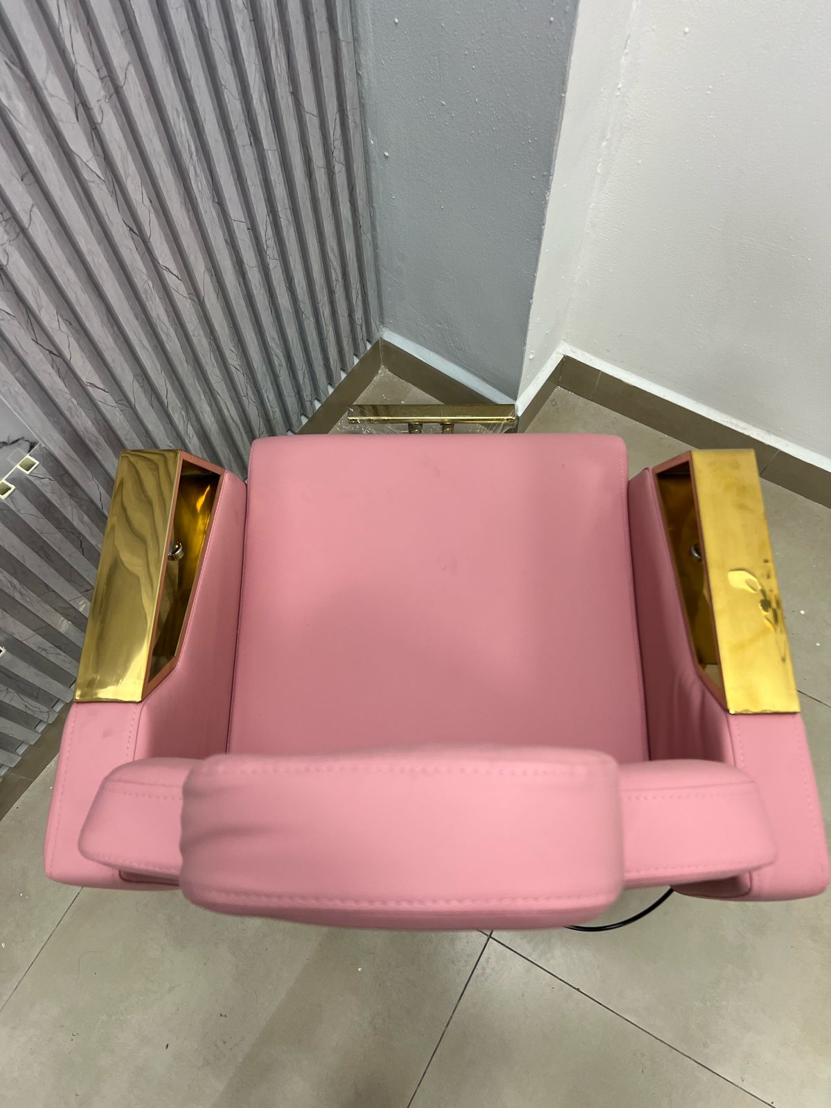 Silla Rosada Para Salón con Dorado (Reclinable)