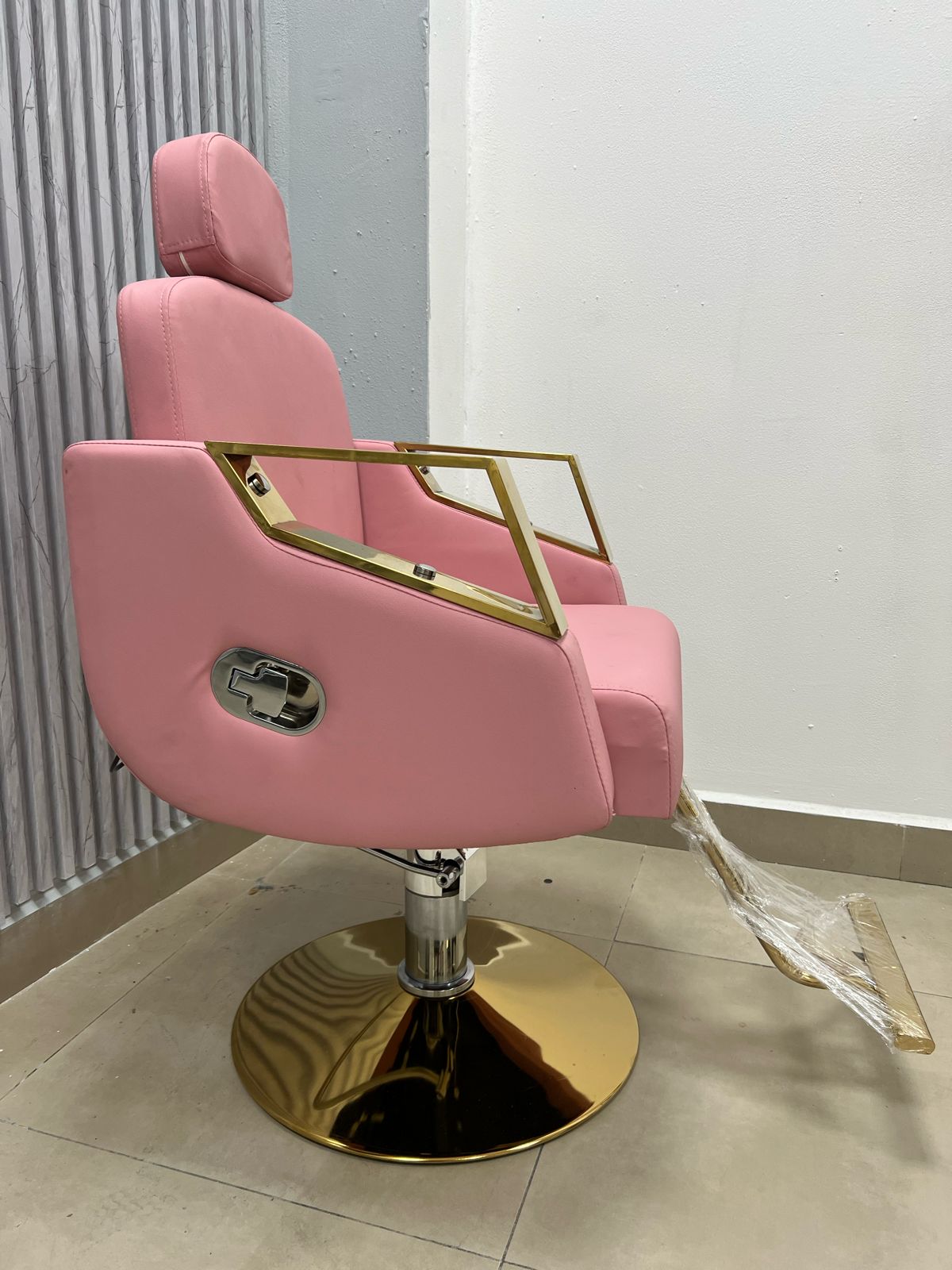 Silla Rosada Para Salón con Dorado (Reclinable)