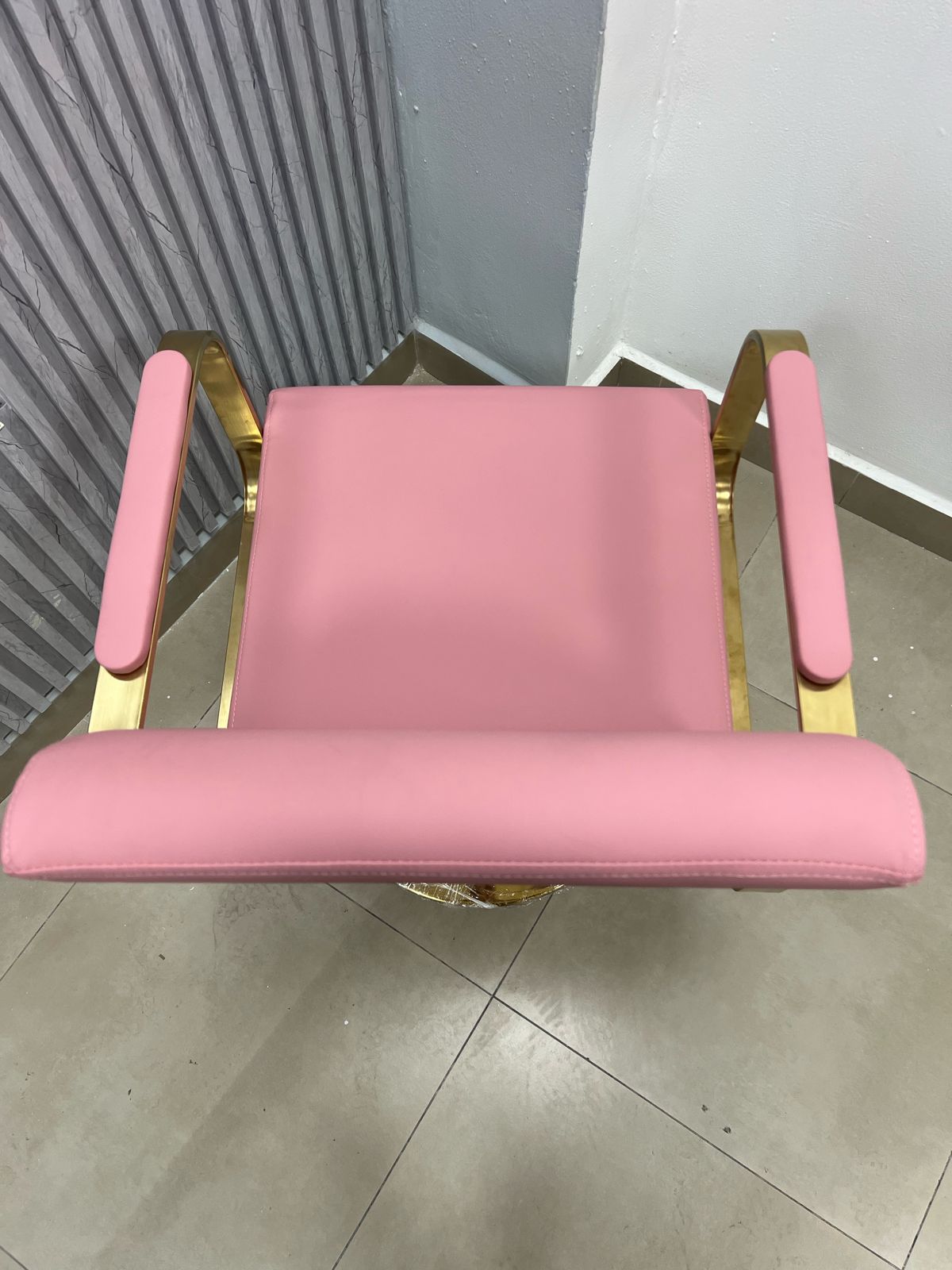 Silla Rosada Para Salón con Dorado (No Reclinable)